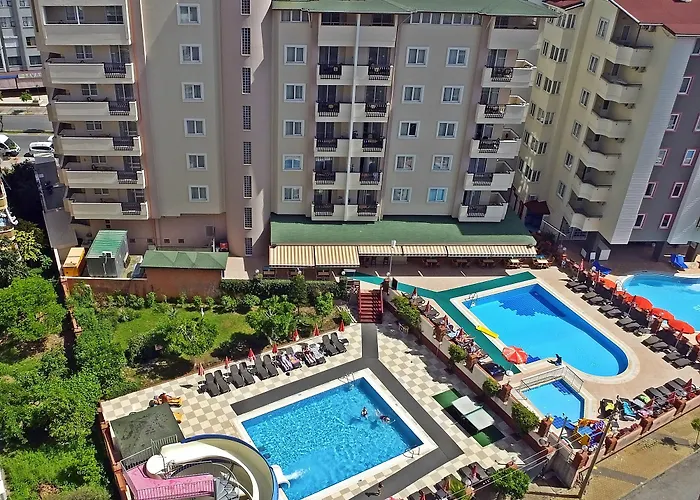 Riviera Apartmanhotel 4*