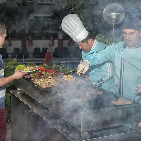 Riviera Apartmanhotel 4*