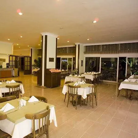 Riviera Hotel de apartamente