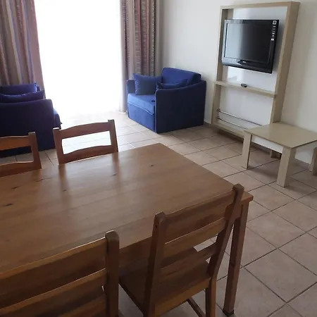 Riviera Lägenhetshotell 4*